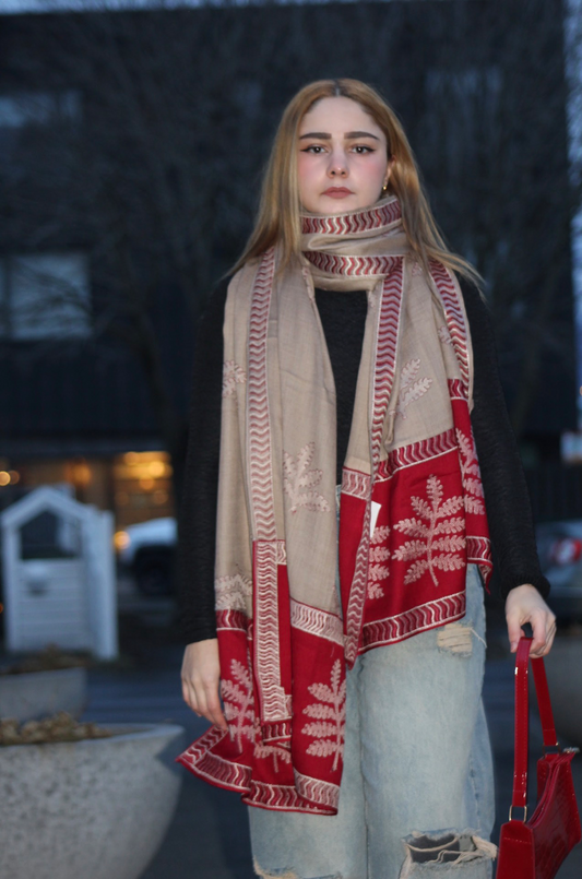 Nora Wool Blend Shawl / Beige & Red