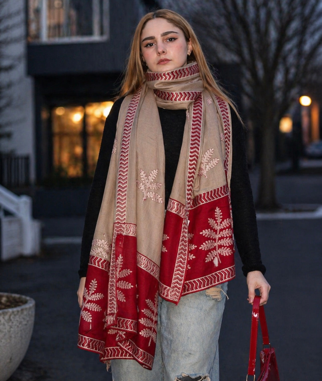 Nora Wool Blend Shawl / Beige & Red