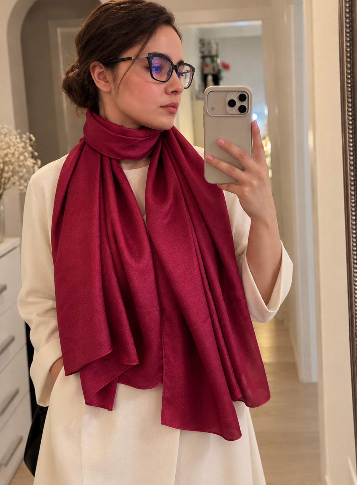 NORA Éclat Magenta Silk Scarf